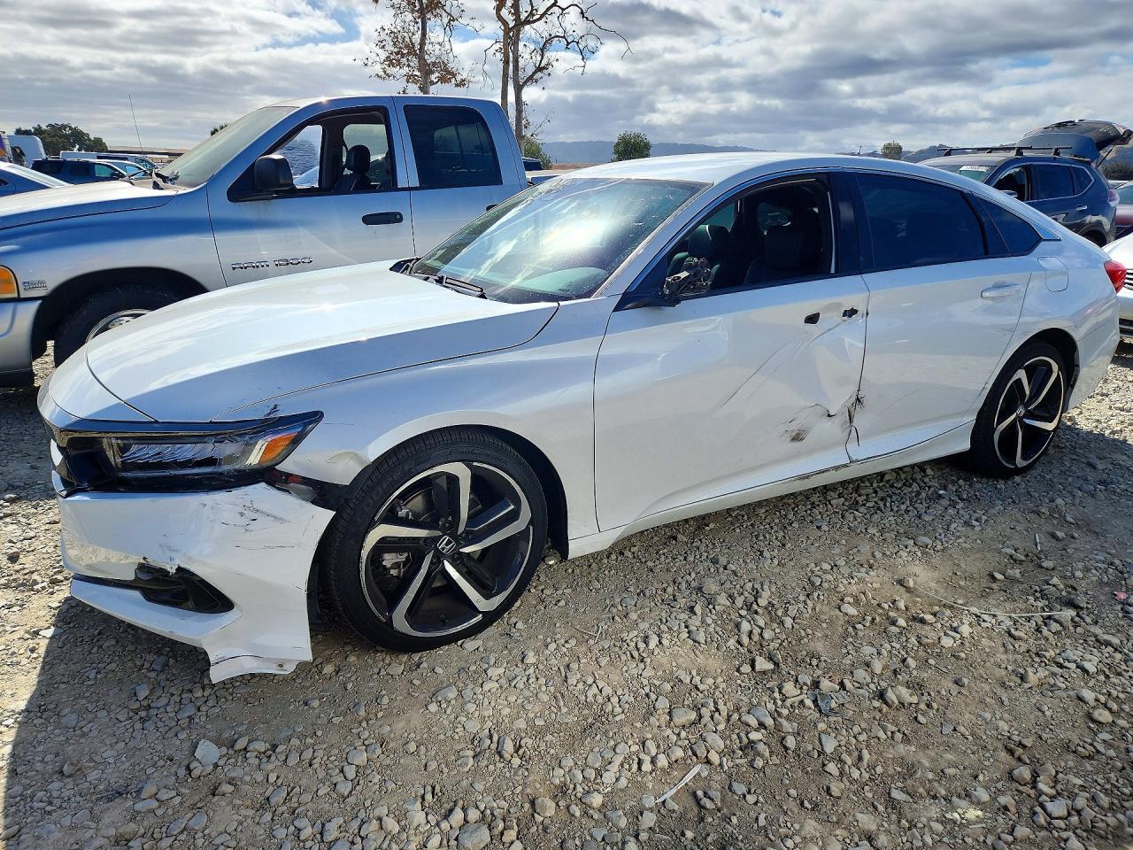 Vedere 2021 HONDA ACCORD SPORT, unghi 1
