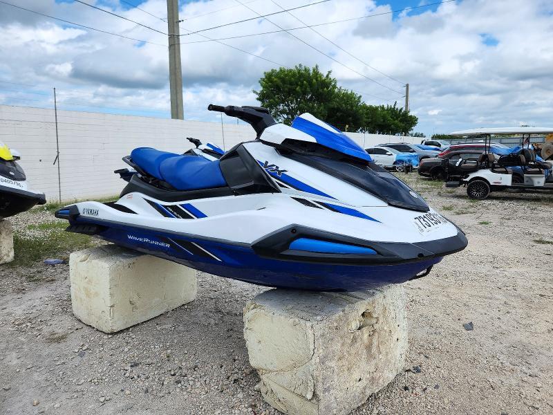 2023 YAMAHA VX JET SKI