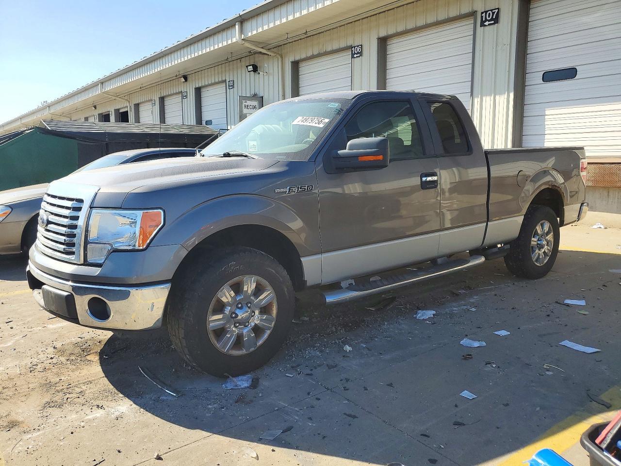 Vista de 2010 FORD F150 SUPER CAB, ángulo 1
