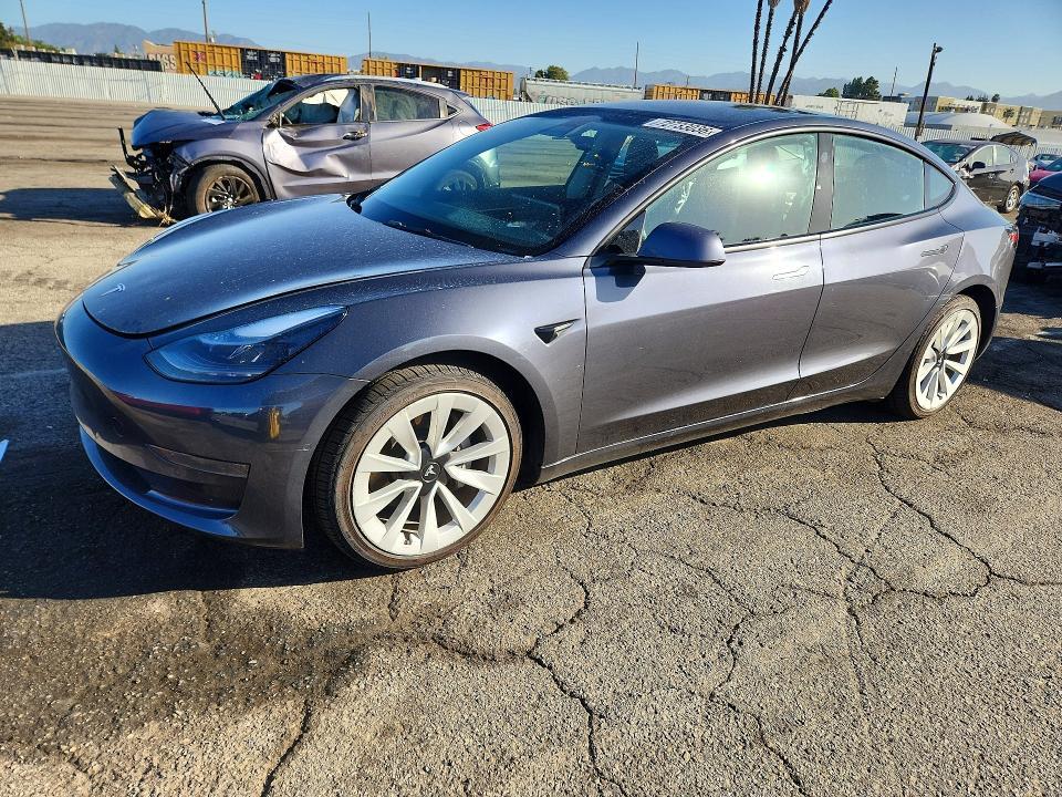 2022 TESLA MODEL 3   