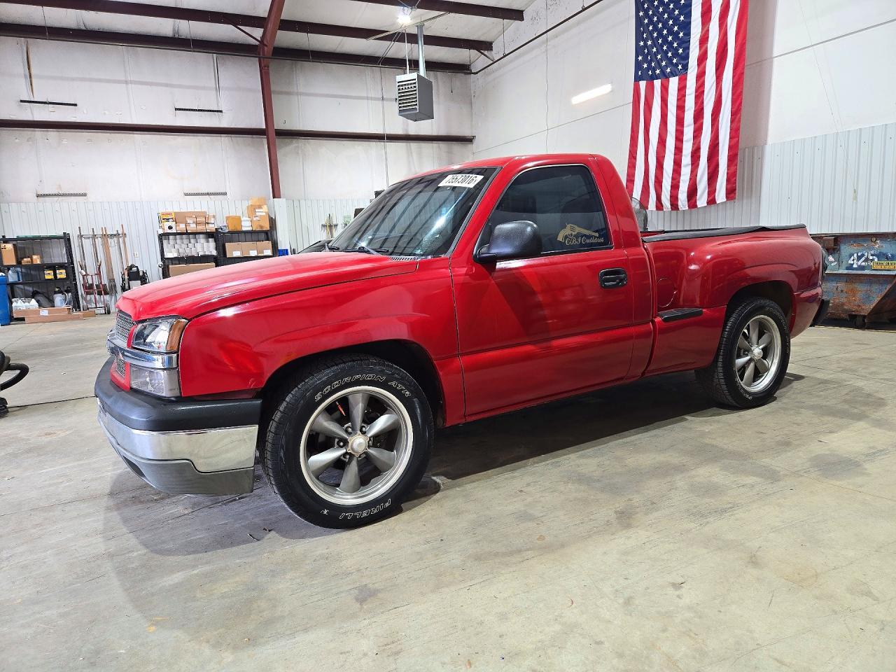 Vista de 2003 CHEVROLET SILVERADO C1500, ángulo 1