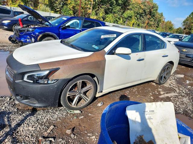 2009 NISSAN MAXIMA