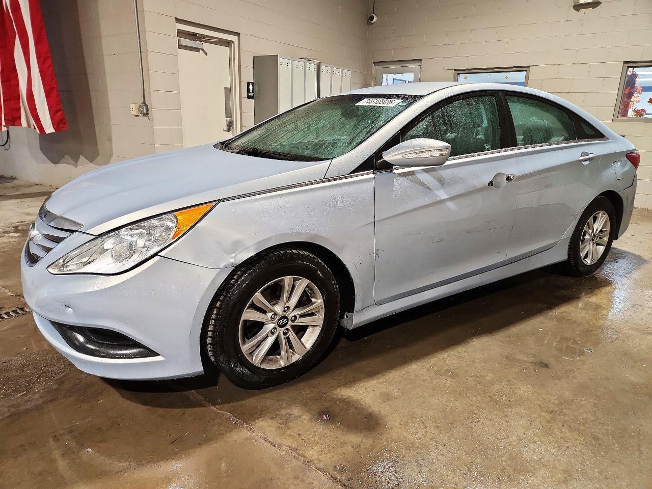 Vista de 2014 HYUNDAI SONATA GLS, ángulo 1
