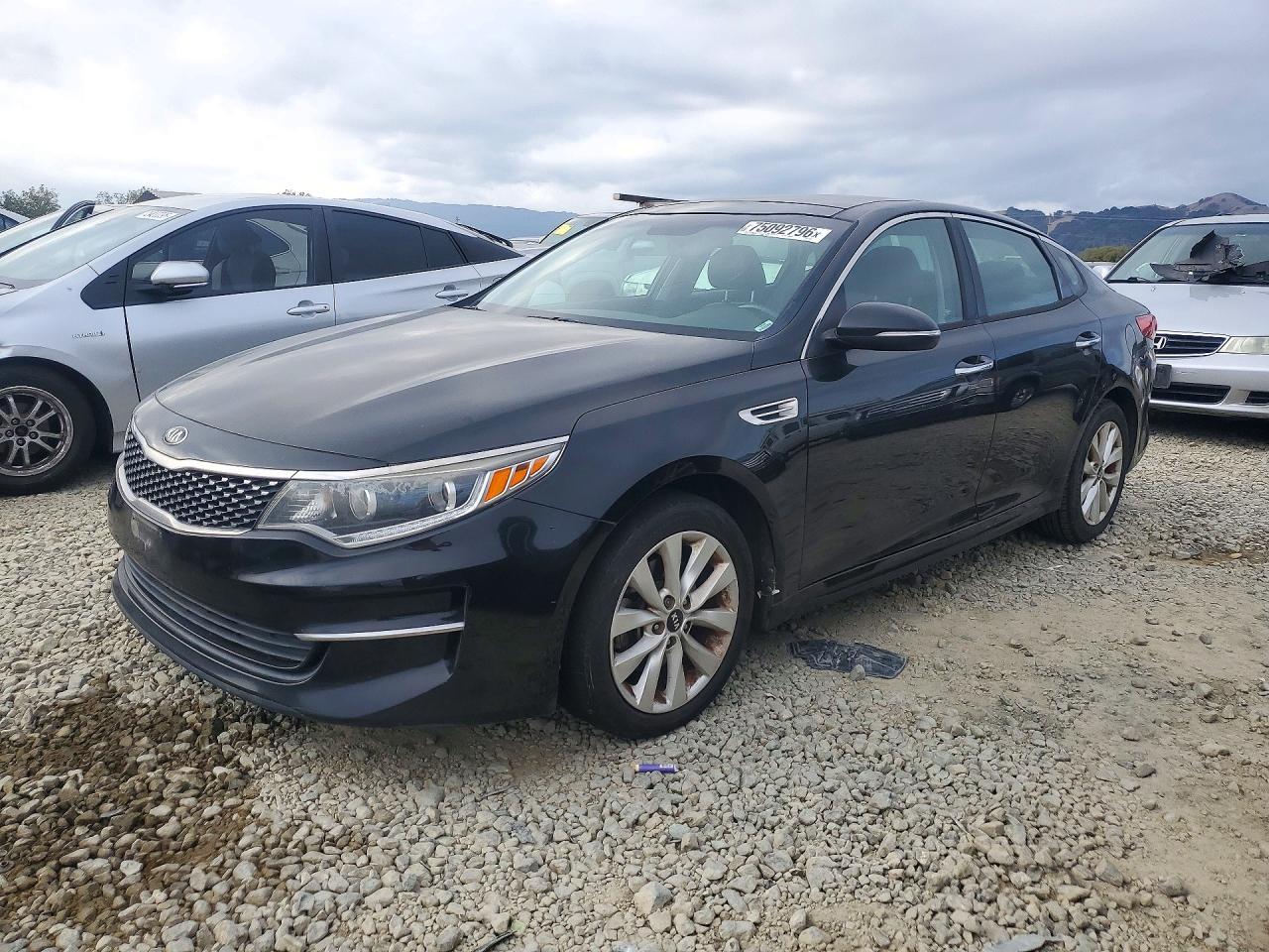 منظر 2016 KIA OPTIMA EX، زاوية 1