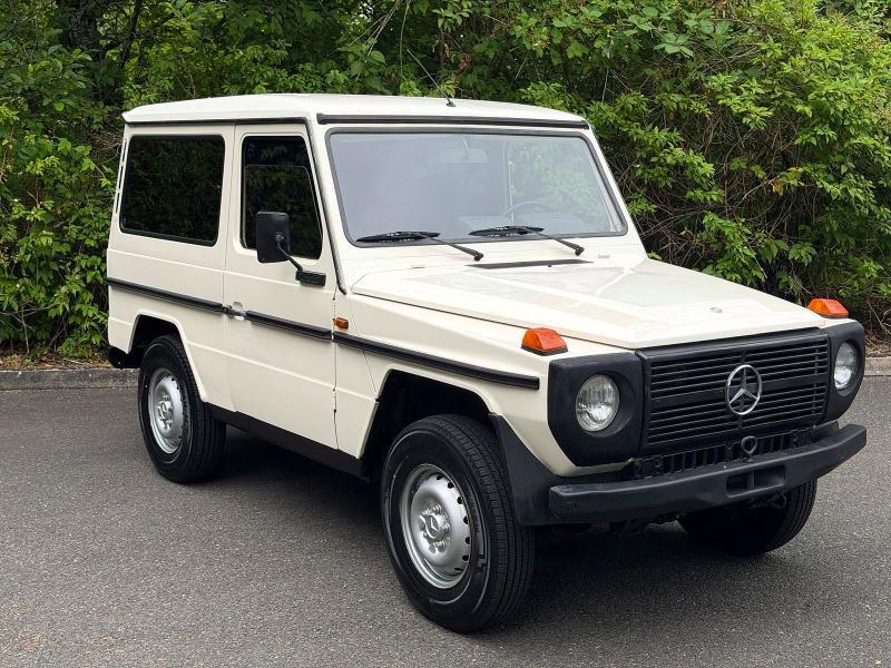 1982 MERCEDES-BENZ 240 240GD  