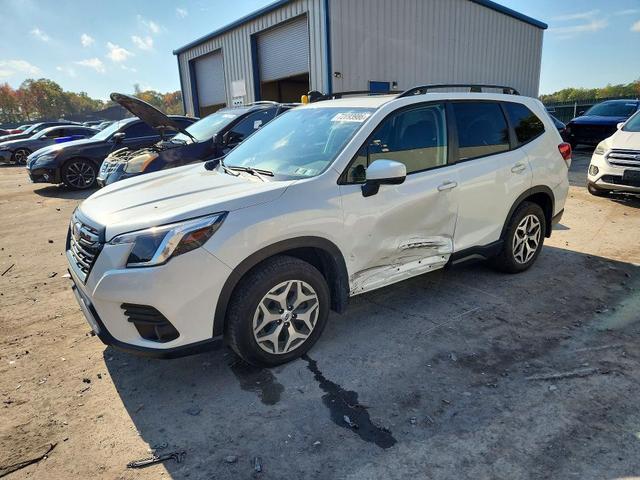 2022 SUBARU FORESTER PREMIUM  