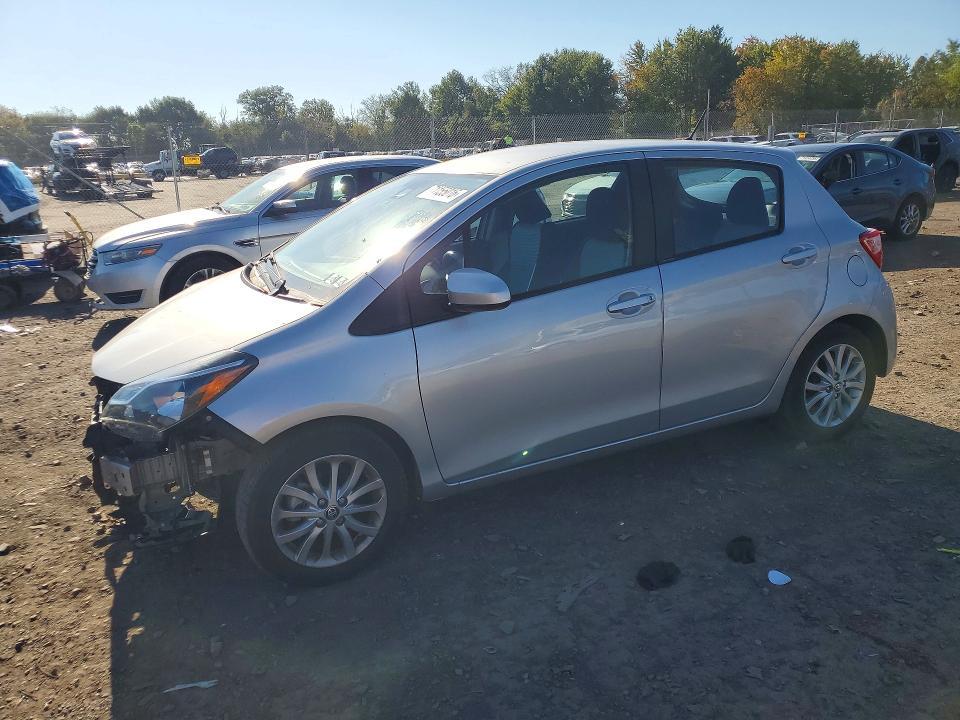 2018 TOYOTA YARIS 5-DOOR LE  