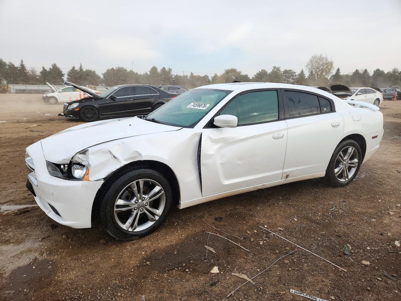 Vue de 2013 DODGE CHARGER SXT, angle 1