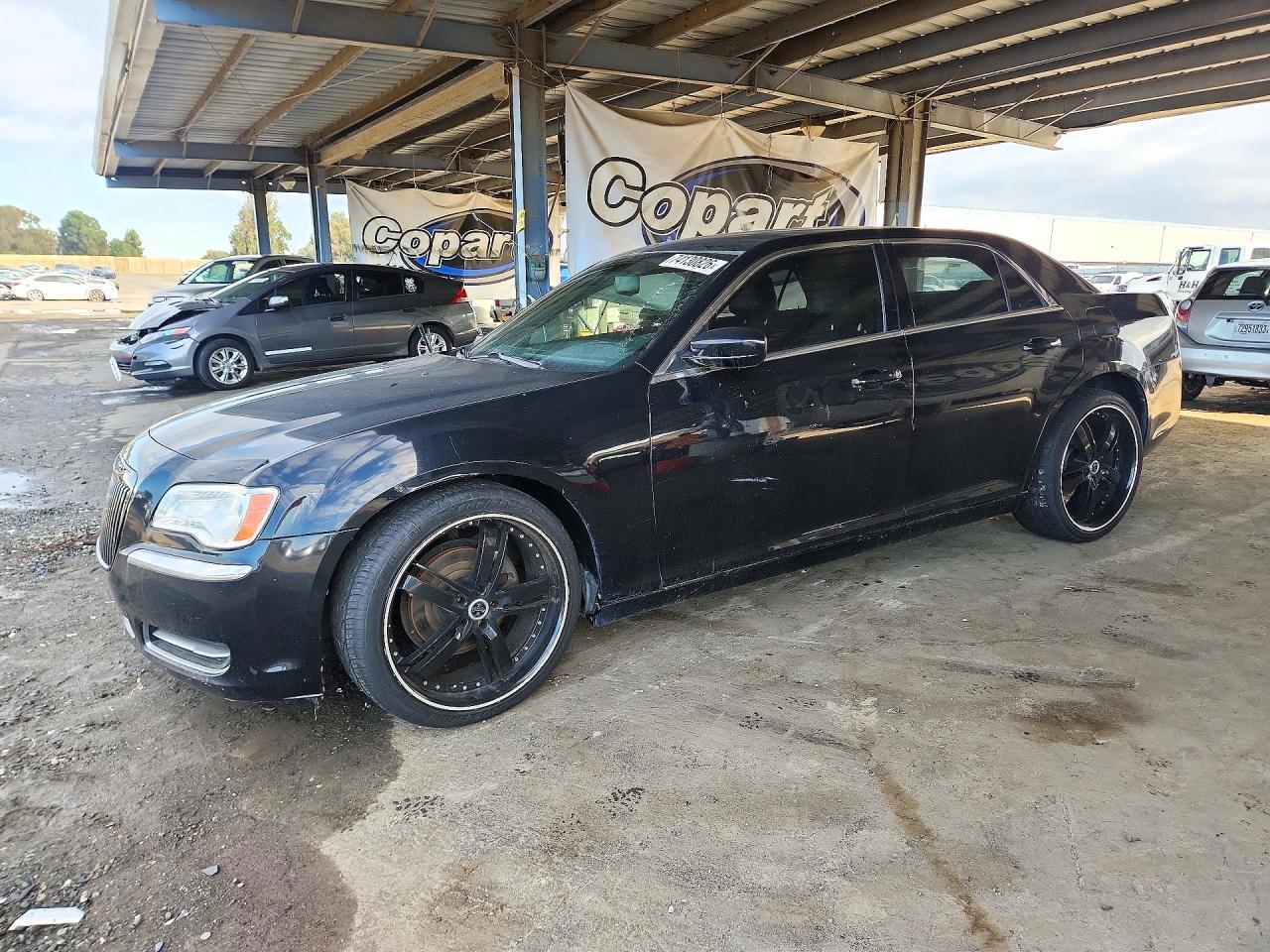 Vedere 2014 CHRYSLER 300, unghi 1