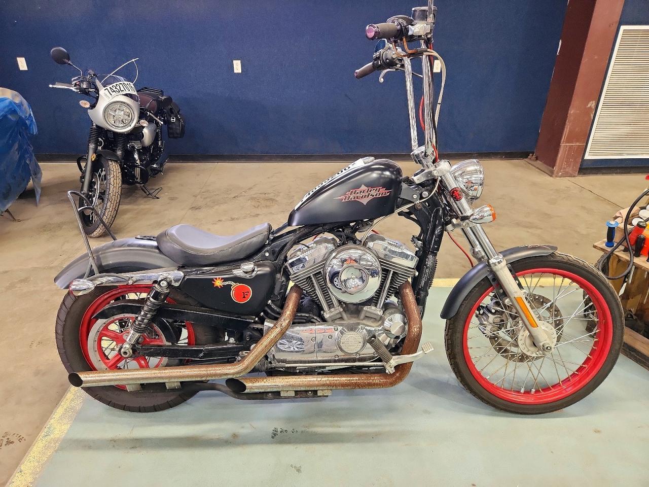 Vista de 2016 HARLEY-DAVIDSON SPRTSTR120 V, ángulo 1