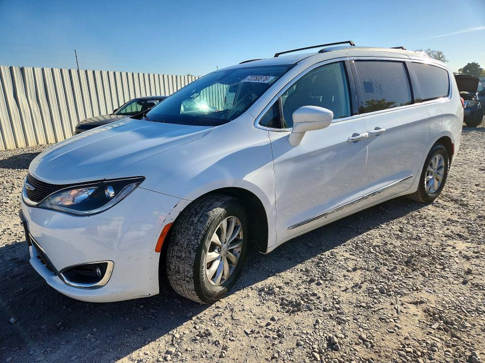 2019 CHRYSLER PACIFICA TOURING L  
