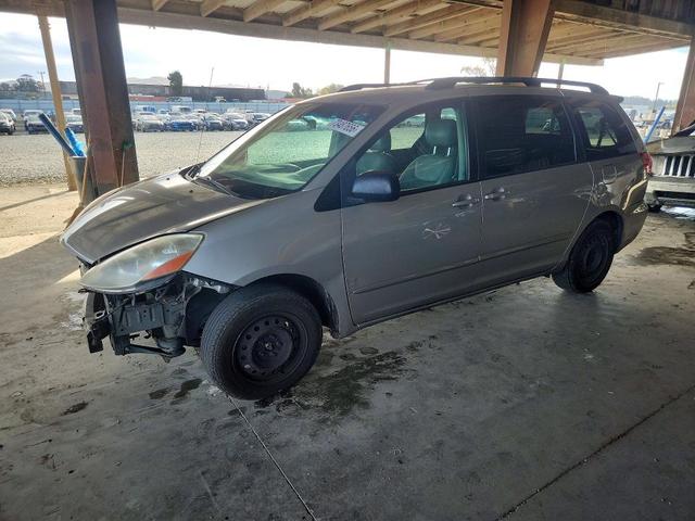 2008 TOYOTA SIENNA