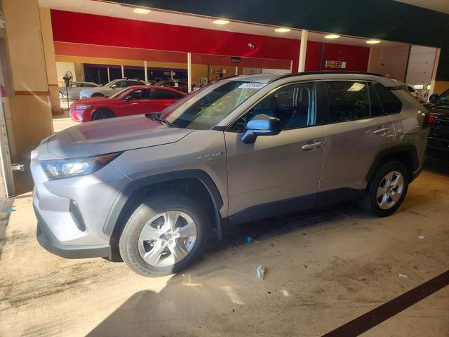 2021 TOYOTA RAV4 LE  