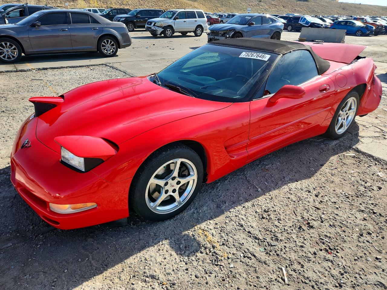 Vista de 2001 CHEVROLET CORVETTE, ángulo 1