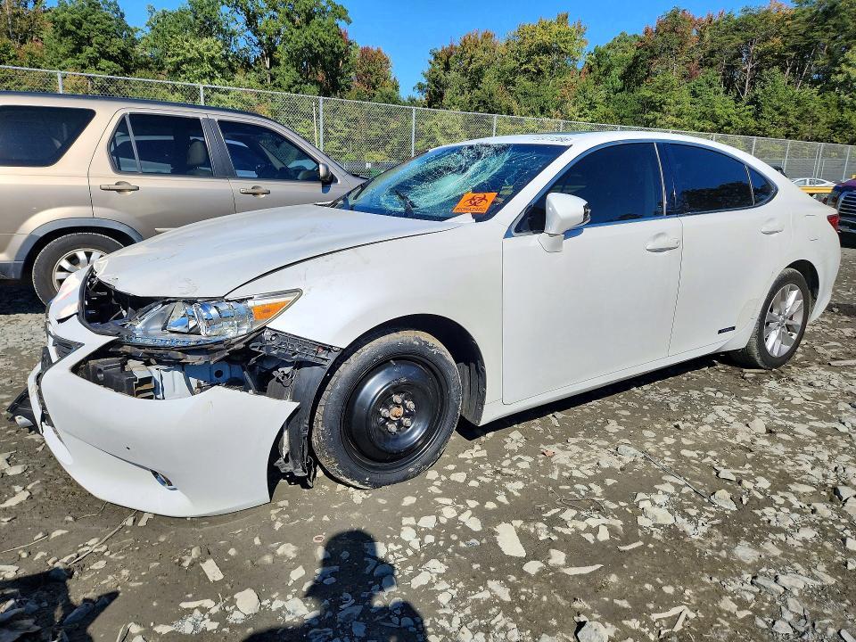 2015 LEXUS ES 300H  
