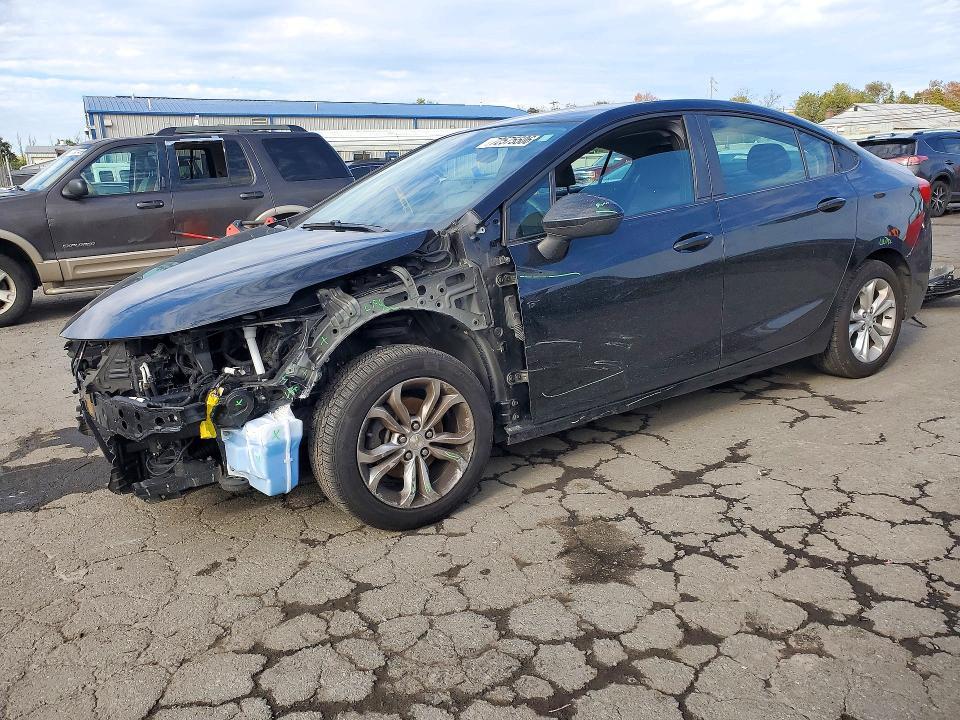 2019 CHEVROLET CRUZE LT  