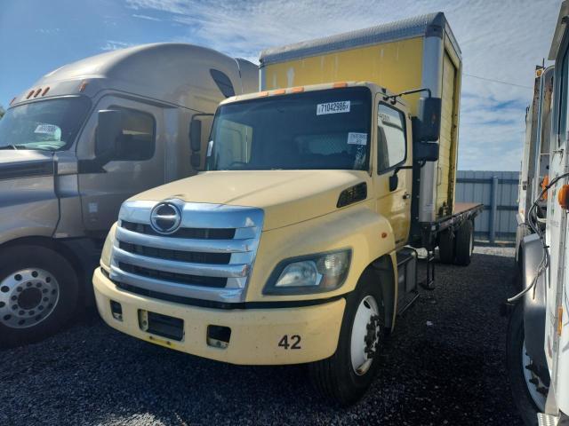 2017 HINO HINO 338   