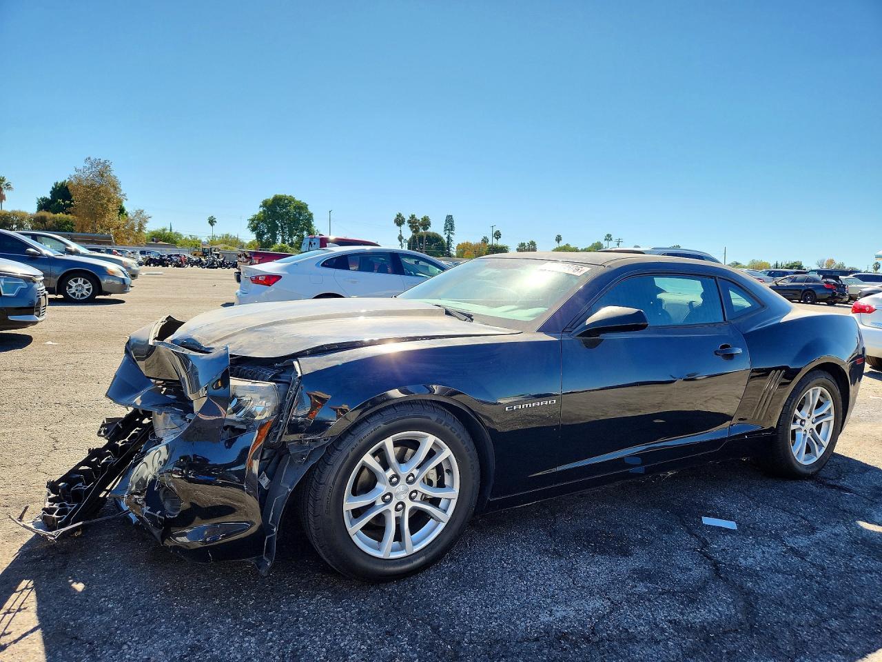 منظر 2015 CHEVROLET CAMARO LS، زاوية 1