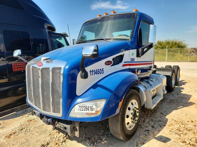 2018 PETERBILT 579 SEMI TRUCK