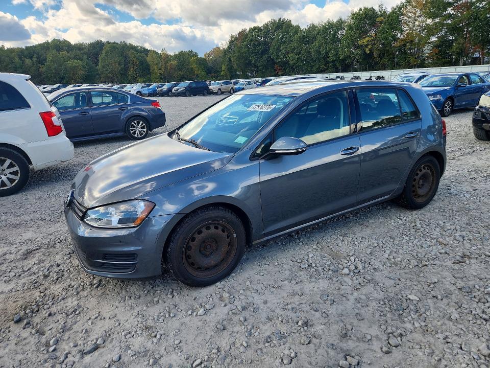 2016 VOLKSWAGEN GOLF SSE  