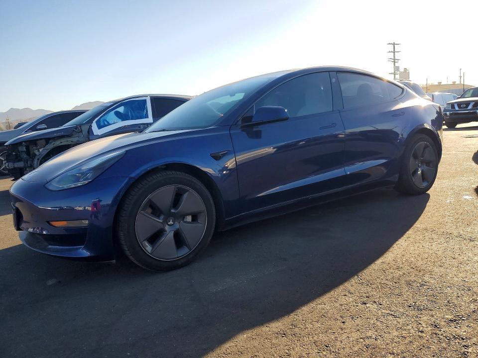 2022 TESLA MODEL 3   