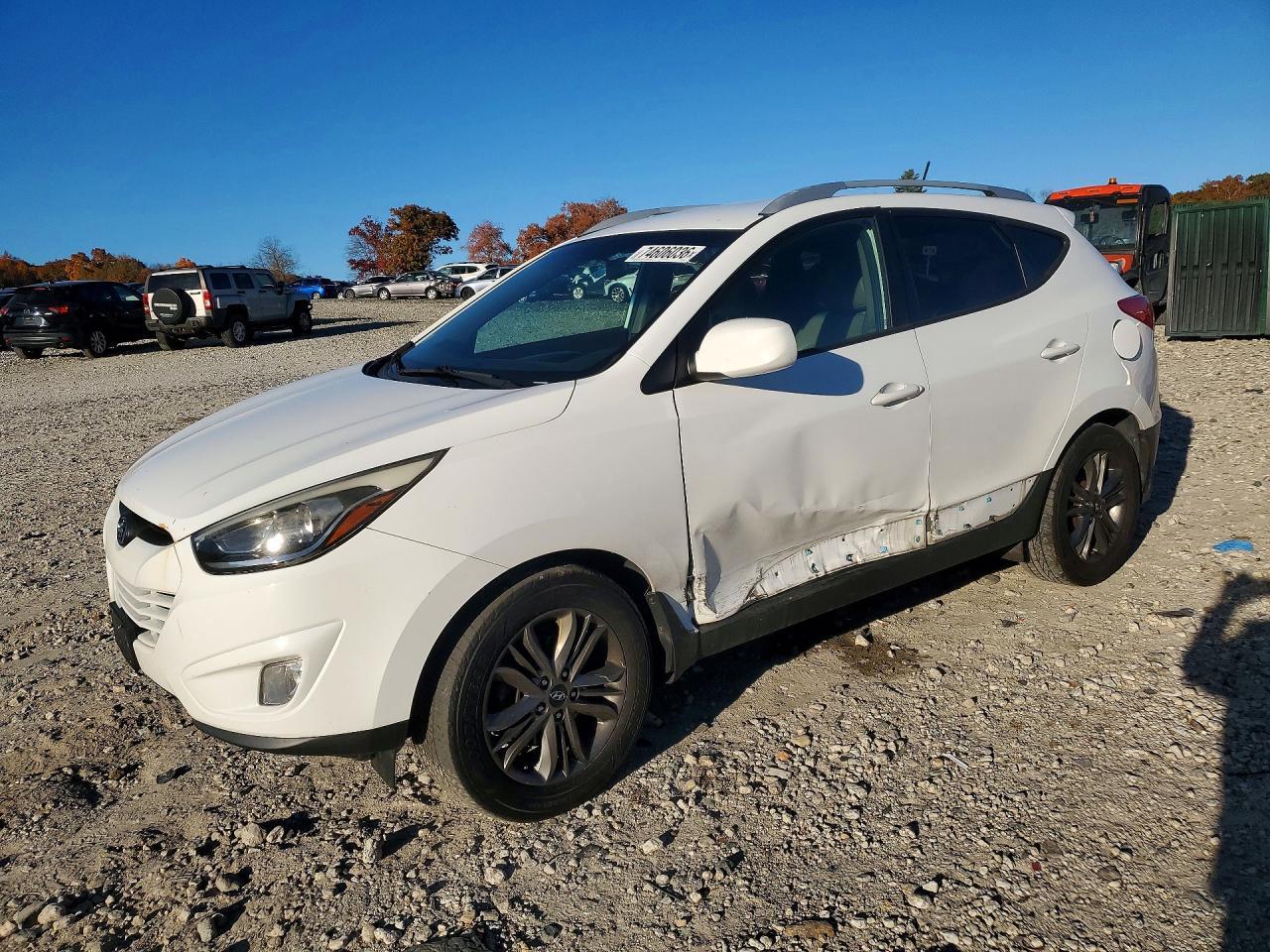 Vista de 2015 HYUNDAI TUCSON SE, ángulo 1