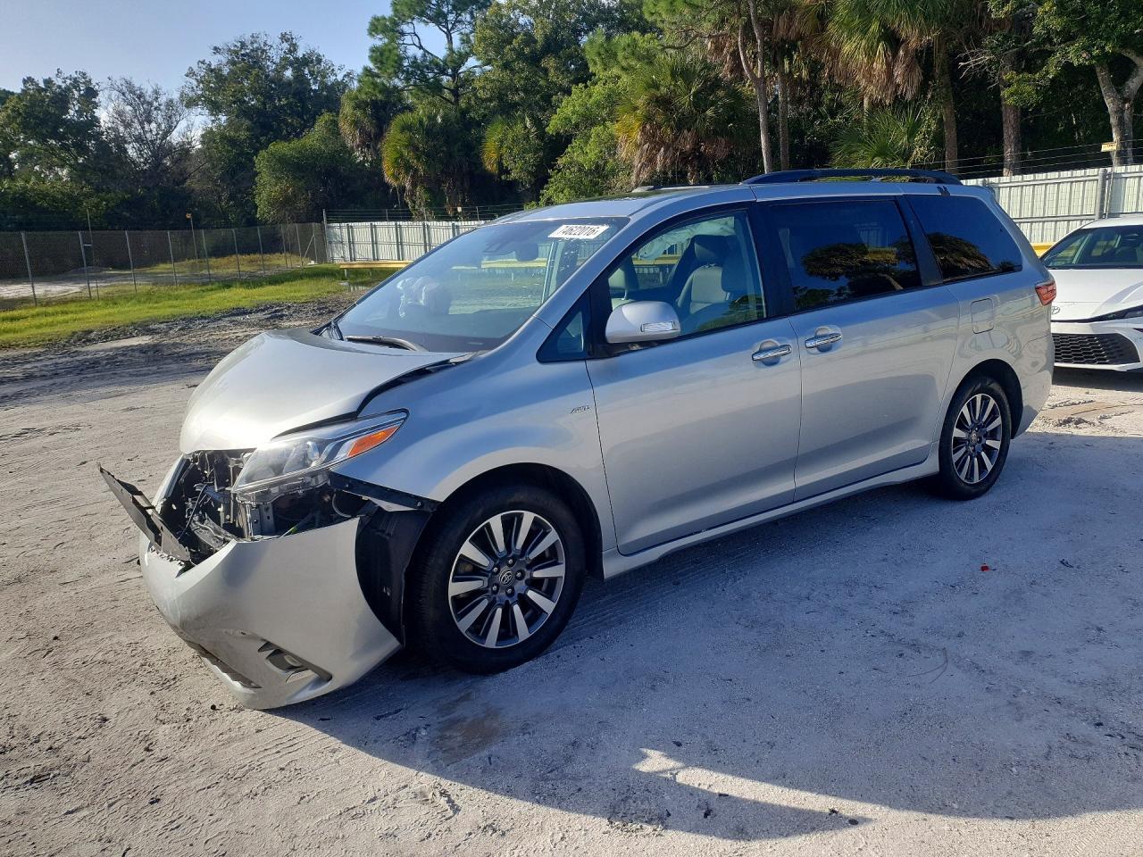 Vista de 2020 TOYOTA SIENNA LIMITED PREMIUM 7-PASSENGER, ángulo 1