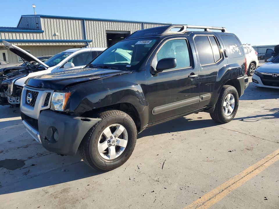 2011 NISSAN XTERRA X  