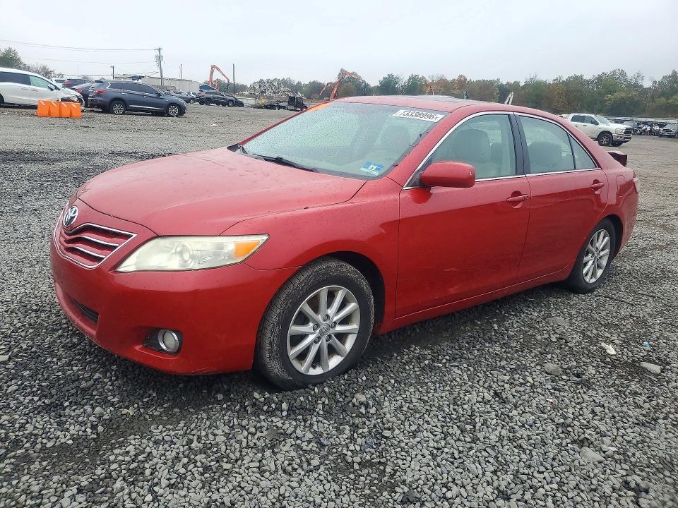 2010 TOYOTA CAMRY XLE V6  