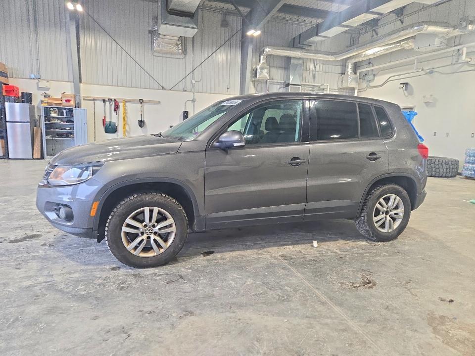 2012 VOLKSWAGEN TIGUAN S  