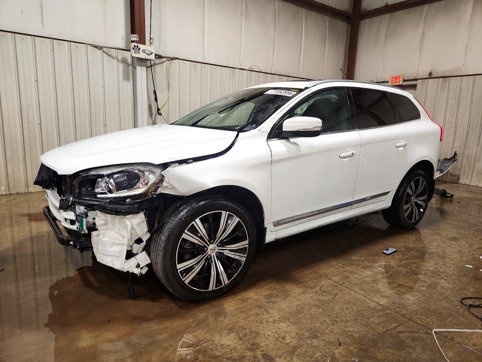 2015 VOLVO XC60 T5 PLATINUM  
