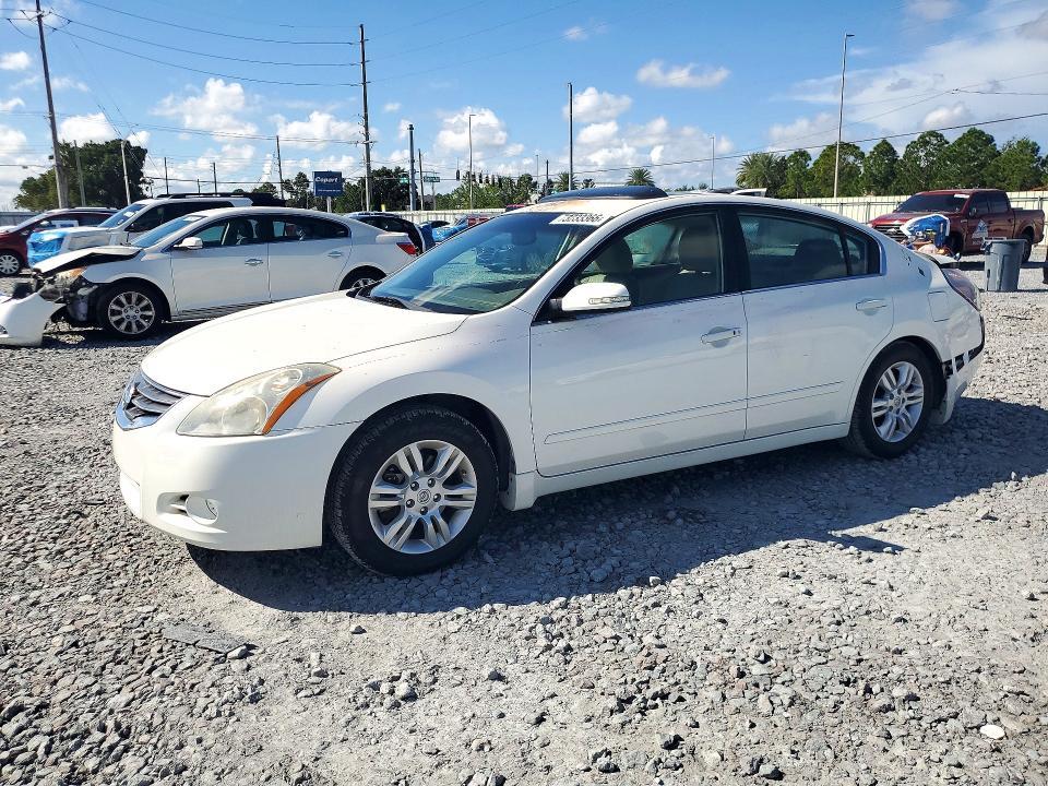 2012 NISSAN ALTIMA 25  