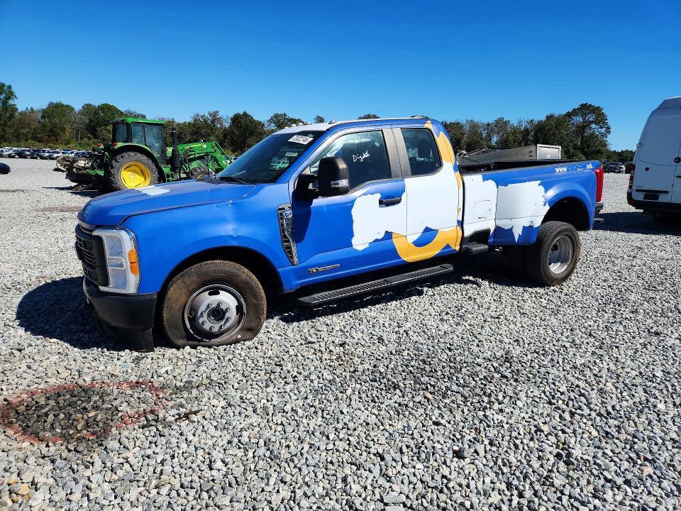 2023 FORD F350 SUPER DUTY  