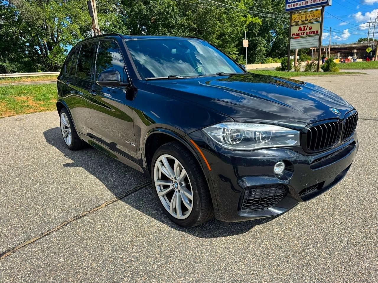 Vue de 2018 BMW X5 XDRIVE50I, angle 1