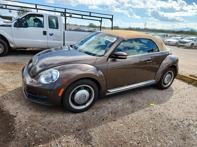2013 VOLKSWAGEN BEETLE