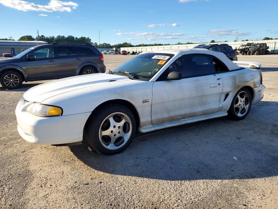 1995 FORD MUSTANG GT  