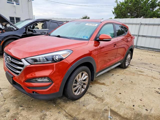 2017 HYUNDAI TUCSON SE PLUS  