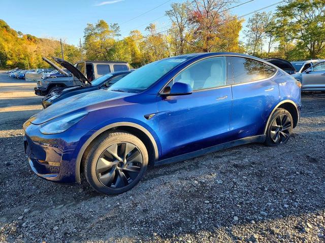 2025 TESLA MODEL Y   