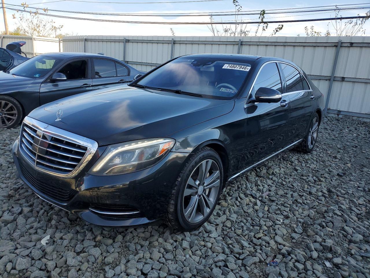 Vue de 2015 MERCEDES-BENZ S 550 4MATIC, angle 1
