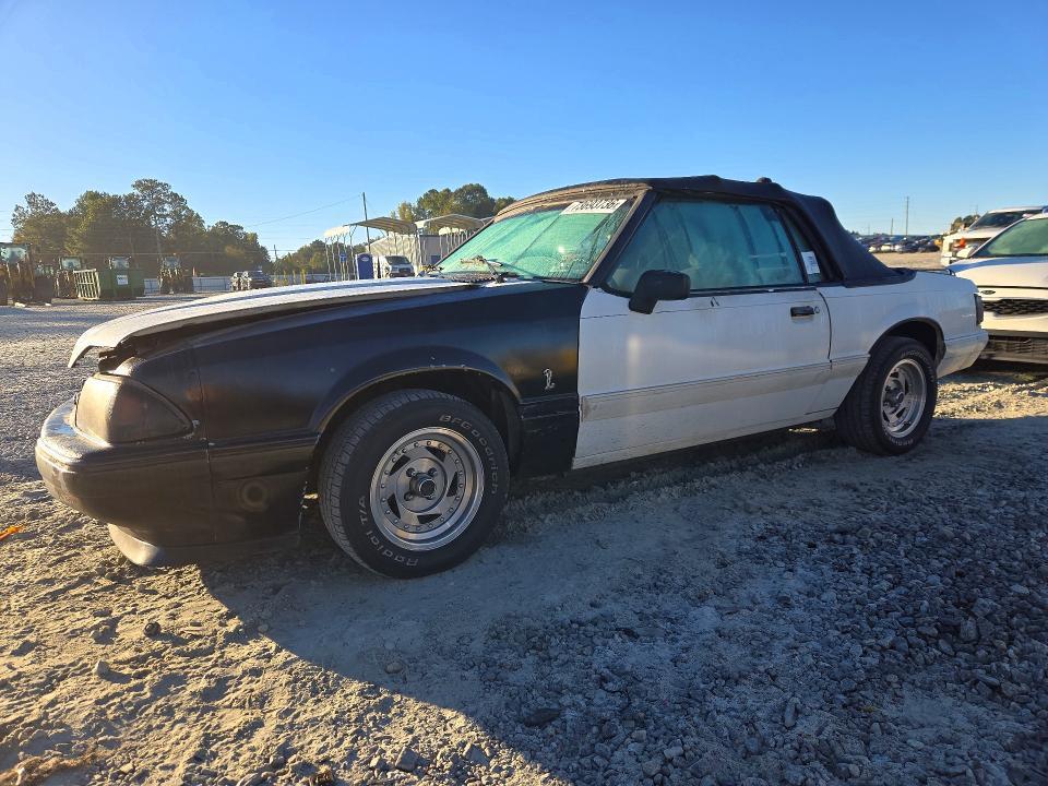 1993 FORD MUSTANG LX  