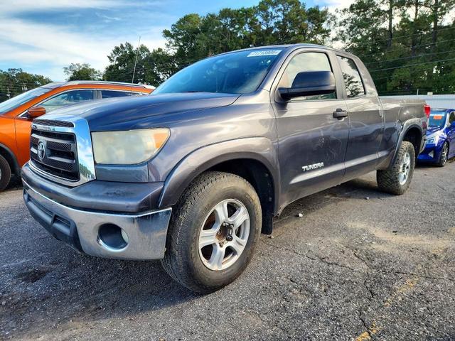 2013 TOYOTA TUNDRA DOUBLE CAB SR5  