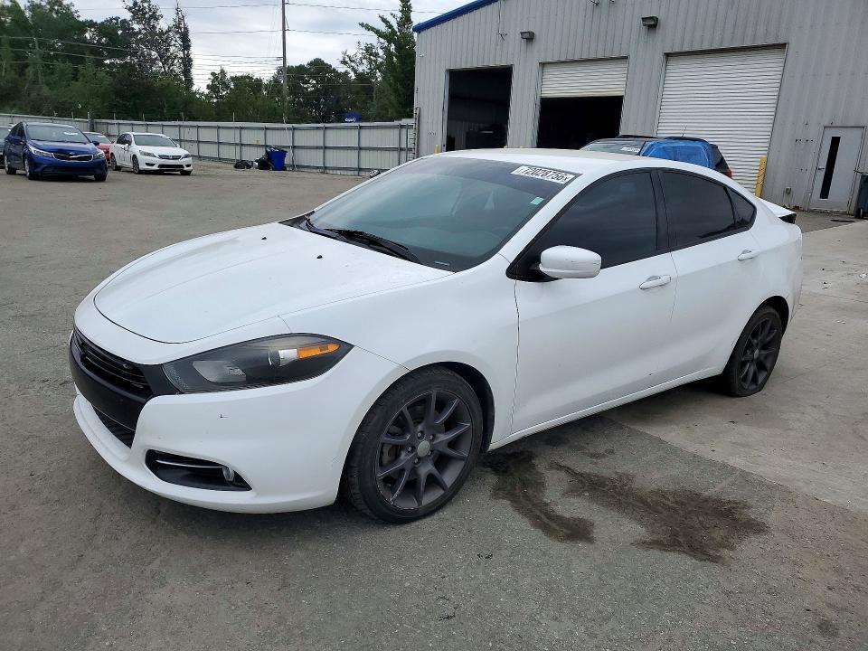 2016 DODGE DART SXT  