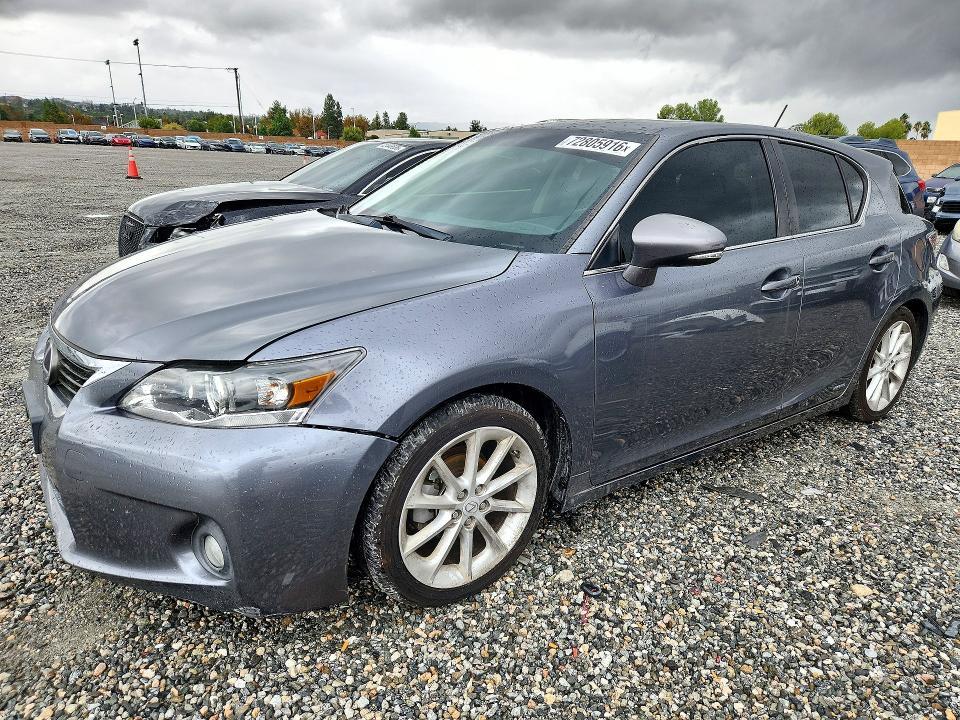 2013 LEXUS CT 200  