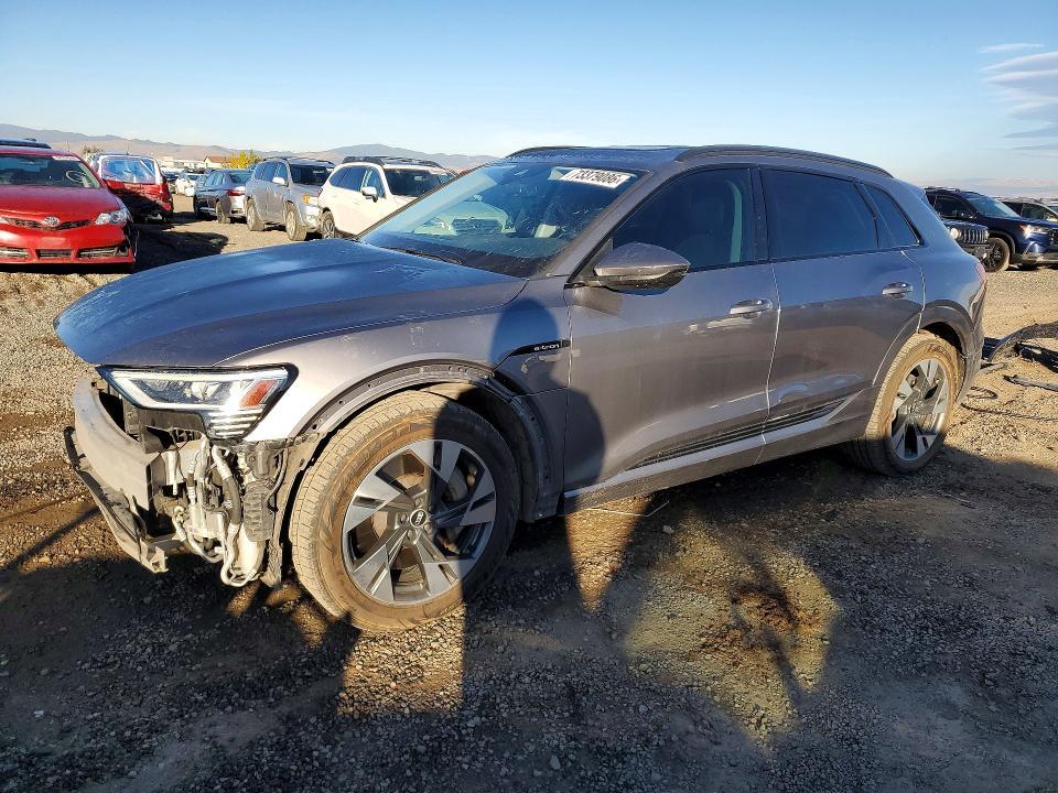 2021 AUDI E-TRON PREMIUM  