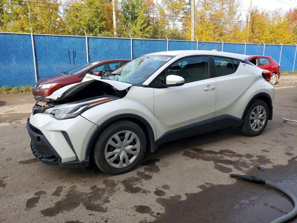 2021 TOYOTA C-HR XLE  