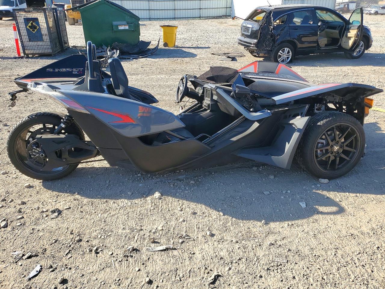 Vista de 2023 POLARIS SLINGSHOT SLR, ángulo 1