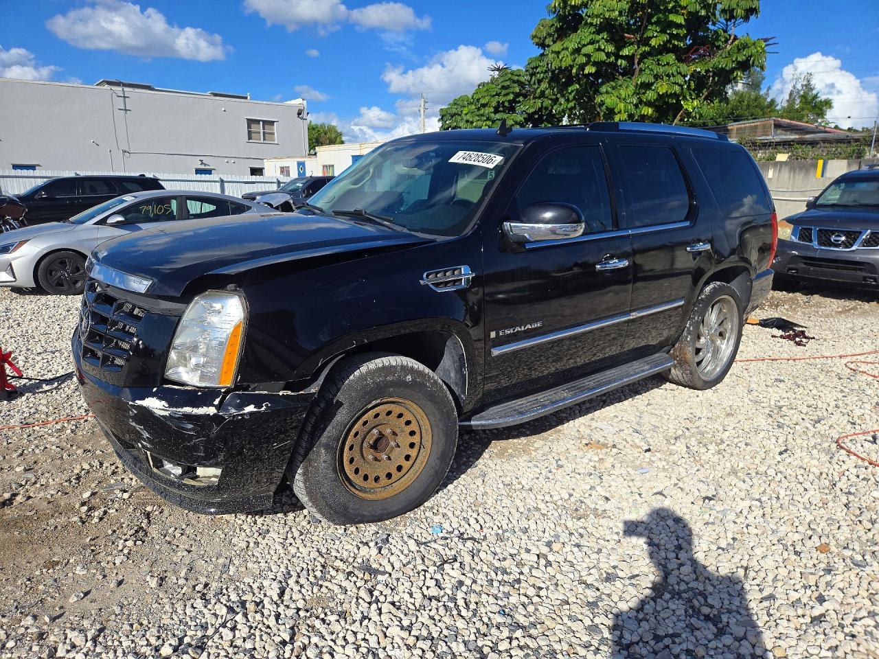 Vue de 2008 CADILLAC ESCALADE LUXURY, angle 1