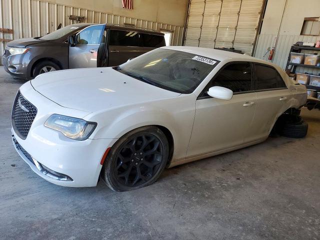 2019 CHRYSLER 300