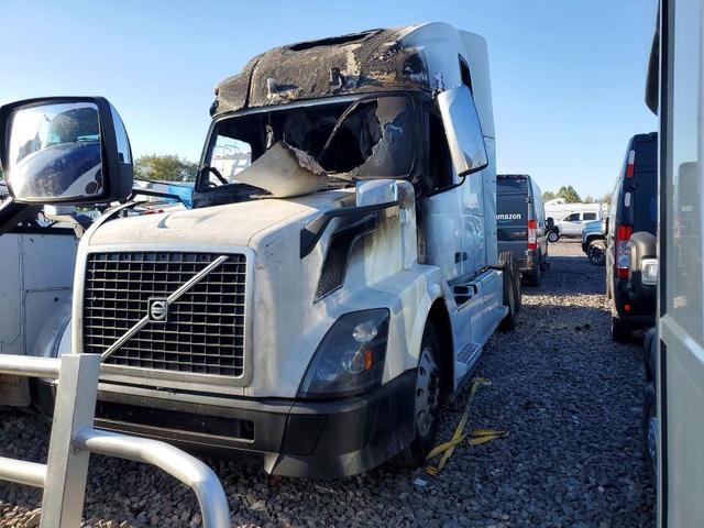 2015 VOLVO VNL SEMI TRUCK