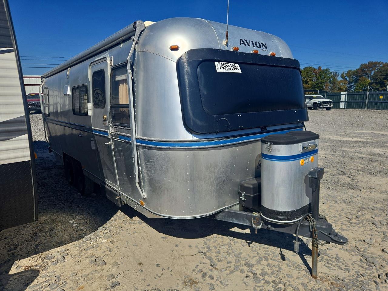 منظر 1985 FLEETWOOD AVION CAMPER، زاوية 1
